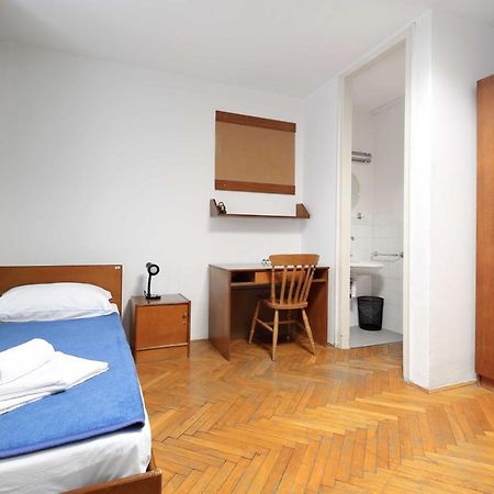 Rooms Studentsko Naselje Ivan Goran Kovacic Rijeka Exterior photo