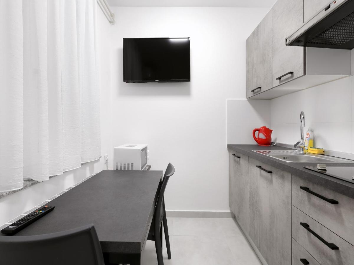 Rooms Studentsko Naselje Ivan Goran Kovacic Rijeka Exterior photo